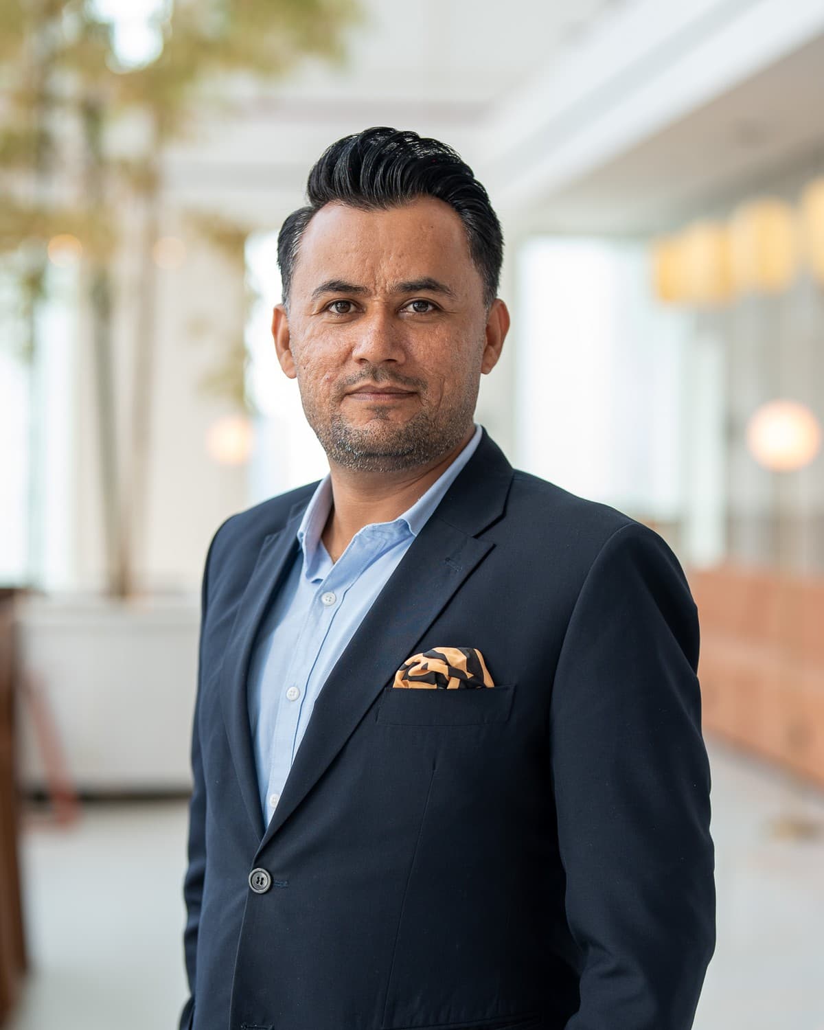 Zubair Ch, Manager and Real Estate Consultant